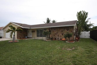 5199 Woodstone Cir E, Lake Worth, FL 33463