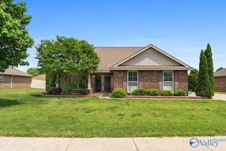 625 Summer Cove Cir NW, Madison, AL 35757