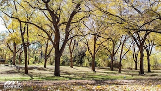 2007 Manor Way Dr, Mansfield, TX 76063