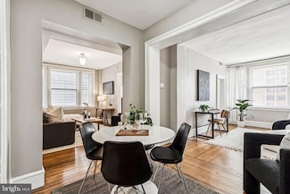 2201 Chestnut St Unit 503, Philadelphia, PA 19103