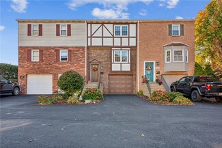 126 Woodstone Ln, New Kensington, PA 15068
