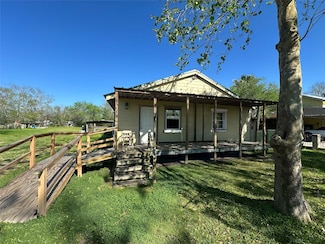 5403 Farmer Rd, Alvin, TX 77511