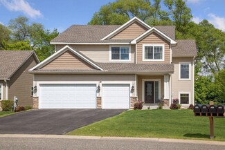 685 Lake Ridge Dr, Woodbury, MN 55129