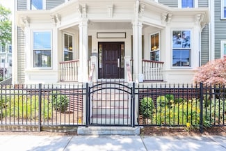 189 Pearl St Unit 1, Cambridge, MA 02139