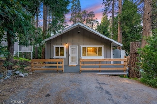 23730 Shady Ln, Crestline, CA 92325