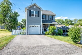 48 Seneca St, Cumberland, RI 02864