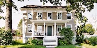 120 Verplanck Ave, Beacon, NY 12508