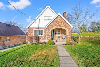 43 Overlook Dr, Fort Thomas, KY 41075