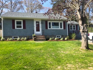 45 Marjorie Ave, Pocasset, MA 02559
