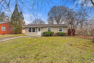 3638 Spruce Dr, Fort Wayne, IN 46809