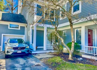 5 Walnut Ct Unit 5, Rockland, MA 02370