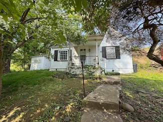 1350 College Park, Fairmont, WV 26554