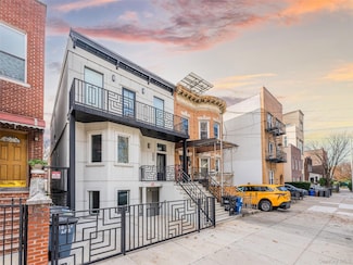 1822 Astoria Park S, Astoria, NY 11102