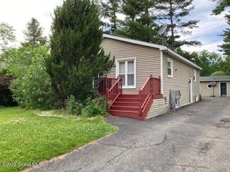23 Booth St, Albany, NY 12205