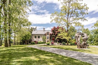 26 Roberson Ave, Pine Bush, NY 12566