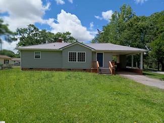826 Magness Dr, Spartanburg, SC 29303