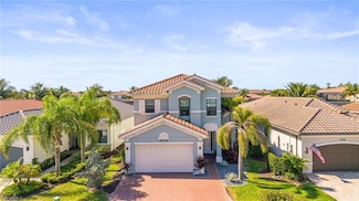 4334 Aurora St, Naples, FL 34119