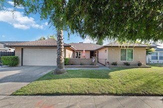 2724 Monocott Dr, Madera, CA 93637