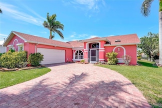 2717 SW 37th Terrace, Cape Coral, FL 33914