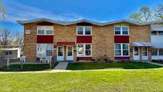 2141 Ash St, Des Plaines, IL 60018