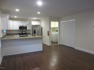 22 Lasatta Ave Unit 2-A, Englishtown, NJ 07726