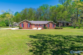 131 Fairington Rd NW, Huntsville, AL 35806