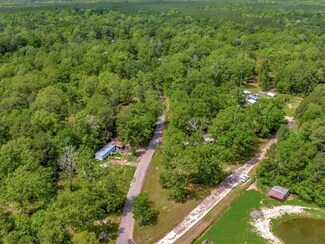 185 Oak Grove St, Huntington, TX 75949