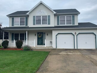 516 W 5th St, Wyoming, PA 18644