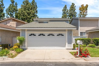 909 S Lake Summit Dr, Anaheim, CA 92807