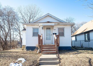 1061 Norton St, Saint Paul, MN 55117