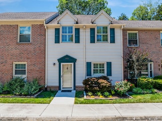 4402 Washington Ct, Knoxville, TN 37917