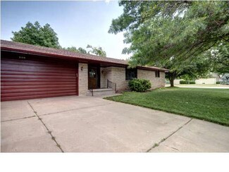 500 Crestview Ct, Andale, KS 67001