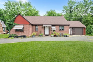 136 Cooke St, Plainville, CT 06062