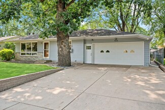 705 17th St W, Hastings, MN 55033