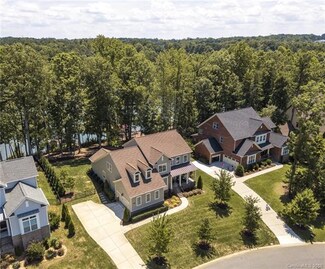 2738 Highworth Ln, Charlotte, NC 28214