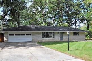 4837 Dwight Dr, Fort Wayne, IN 46835
