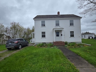 22 Summer St, Lubec, ME 04652