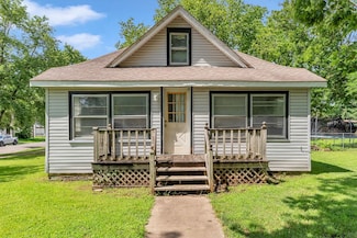 722 S College Ave, Mulvane, KS 67110