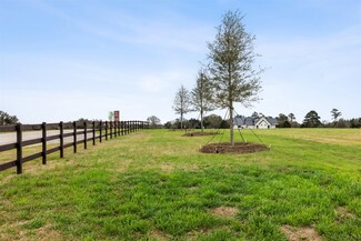 106 Astoria Ave, Round Top, TX 78954