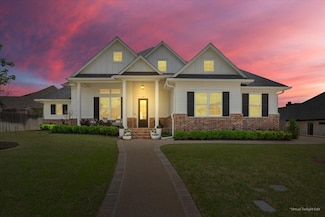 16022 Sorrento Dr, Woodway, TX 76712