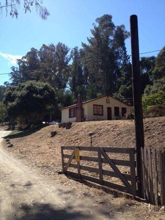 225 Johnson Rd, Royal Oaks, CA 95076