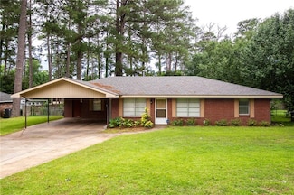 110 Lilly Scott Dr, Pineville, LA 71360