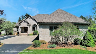 3522 Josette Ln, Lansing, MI 48906