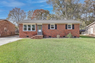 109 Englewood Rd, Goose Creek, SC 29445