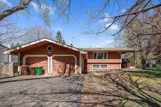 2482 Bobolink Rd, Long Lake, MN 55356