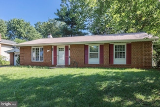 104 W Amhurst Place, Sterling, VA 20164