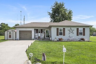 620 Lindsey St, Marshfield, MO 65706