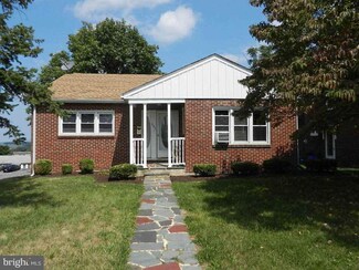553 E Main St, Dallastown, PA 17313