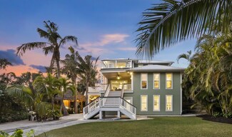 581 Broadway St, Longboat Key, FL 34228