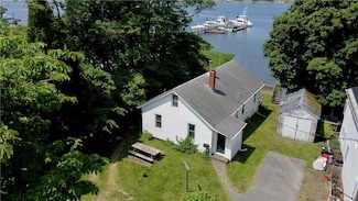 66 Beach St, Warren, RI 02885